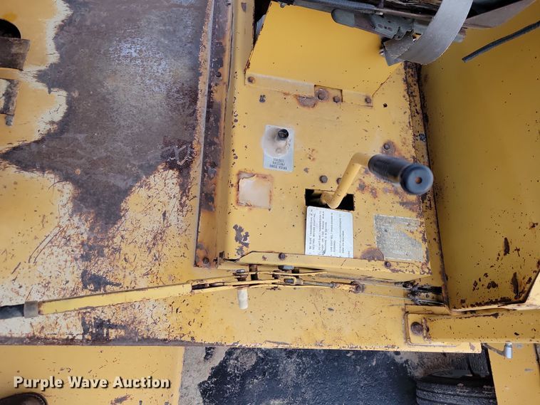 image for item DN3662 Roscoe RB-38 broom