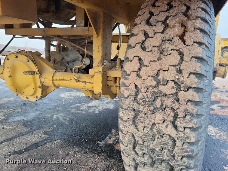 image for item DN3662 Roscoe RB-38 broom