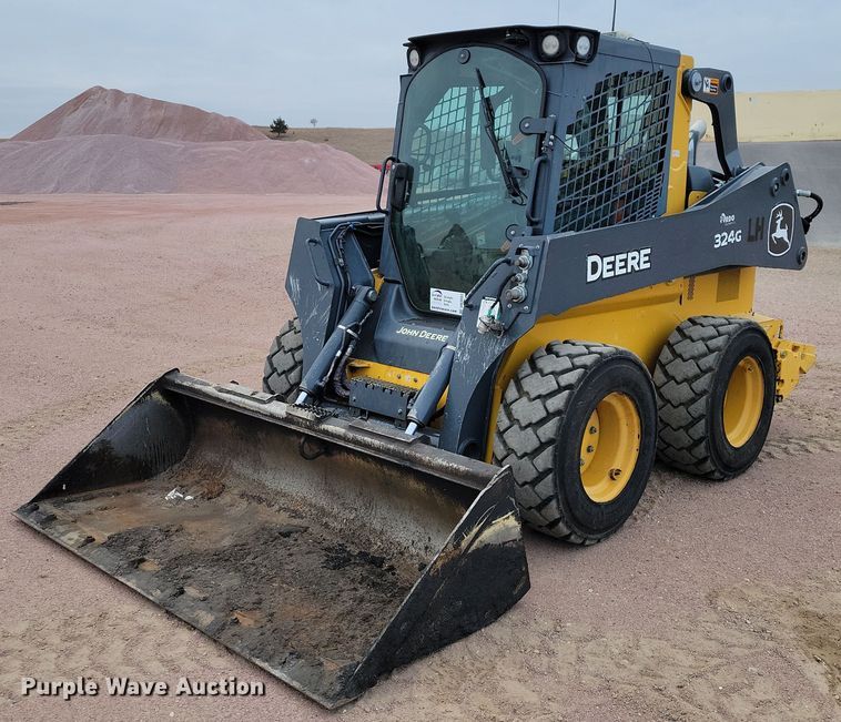 image for item DN3663 2021 John Deere 324G skid steer loader