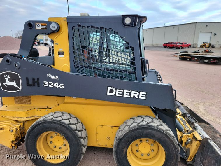 image for item DN3663 2021 John Deere 324G skid steer loader