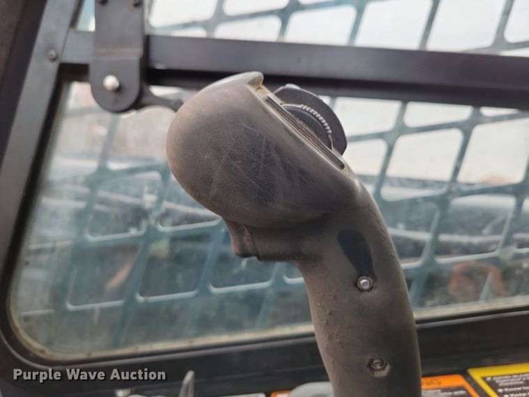 image for item DN3663 2021 John Deere 324G skid steer loader