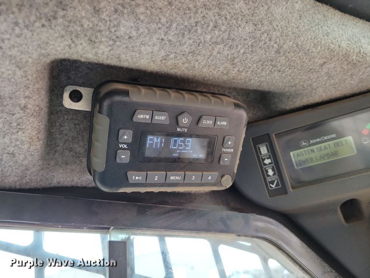 image for item DN3663 2021 John Deere 324G skid steer loader