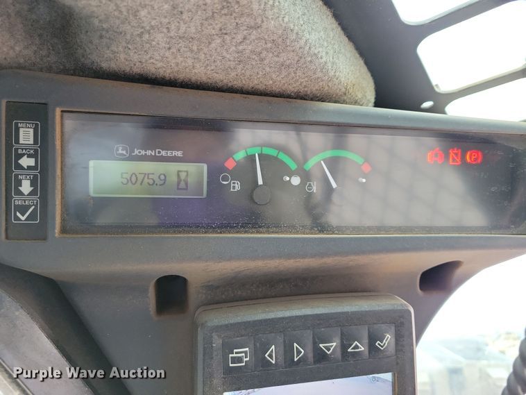 image for item DN3663 2021 John Deere 324G skid steer loader