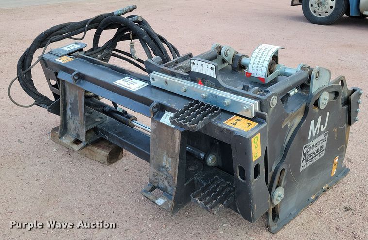 image for item DN3665 2016 Caterpillar PC306B skid steer cold planer