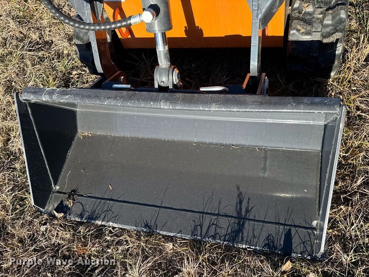 image for item DO0087 Compact utility loader