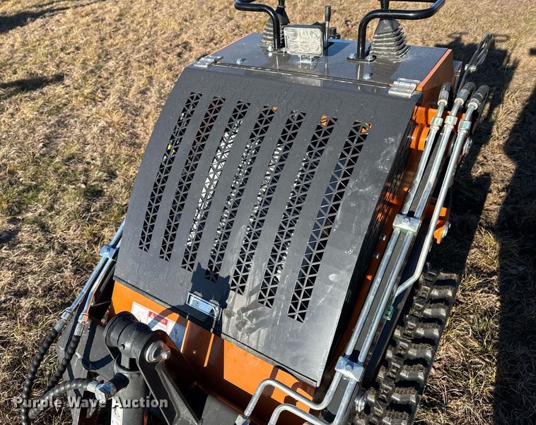 image for item DO0087 Compact utility loader