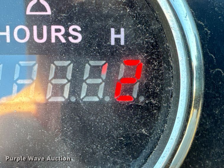 image for item DO0087 Compact utility loader