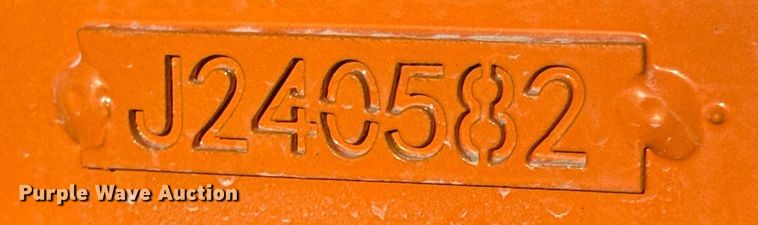 image for item DO0087 Compact utility loader