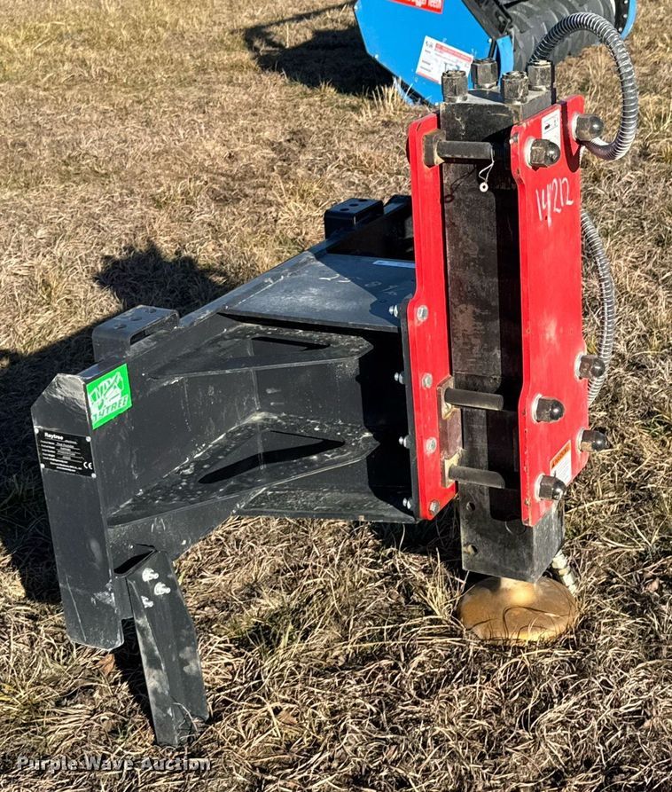 image for item DO0105 Raytree RMPP680 skid steer post driver