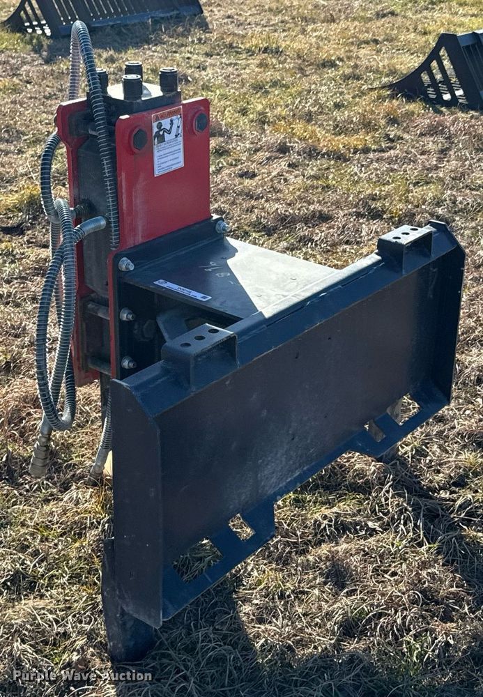 image for item DO0105 Raytree RMPP680 skid steer post driver