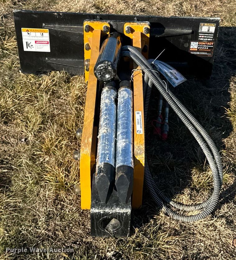 image for item DO0107 2024 Wolverine CB-11-750F skid steer breaker