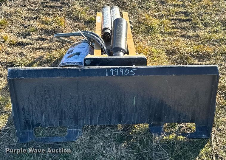 image for item DO0107 2024 Wolverine CB-11-750F skid steer breaker