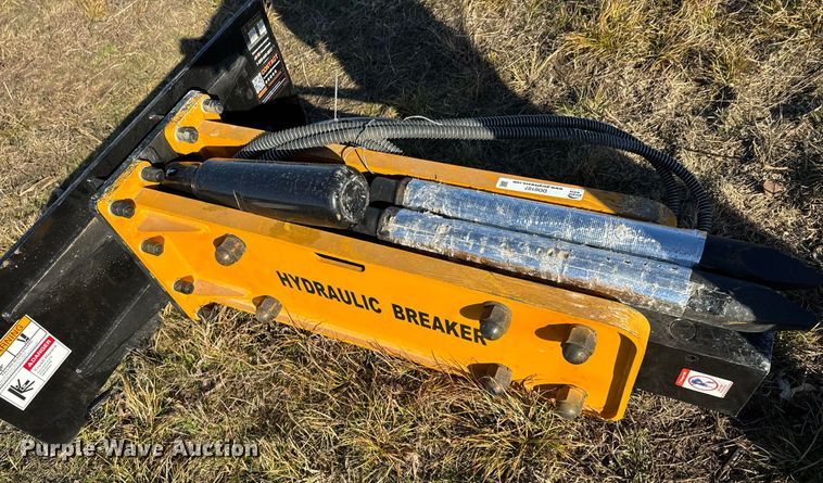 image for item DO0107 2024 Wolverine CB-11-750F skid steer breaker