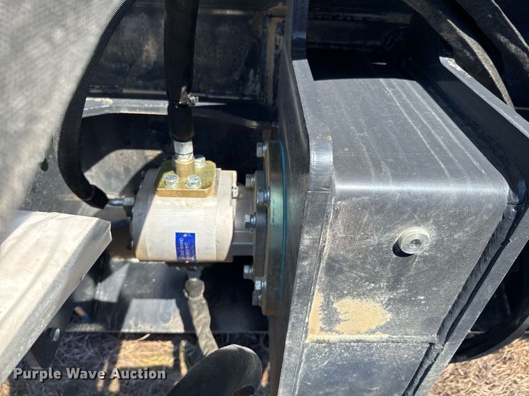 image for item DO0111 2023 LandHonor VPC-11-72W skid steer plate compactor