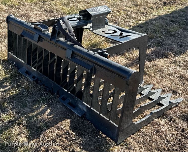 image for item DO0123 KC skid steer grapple bucket