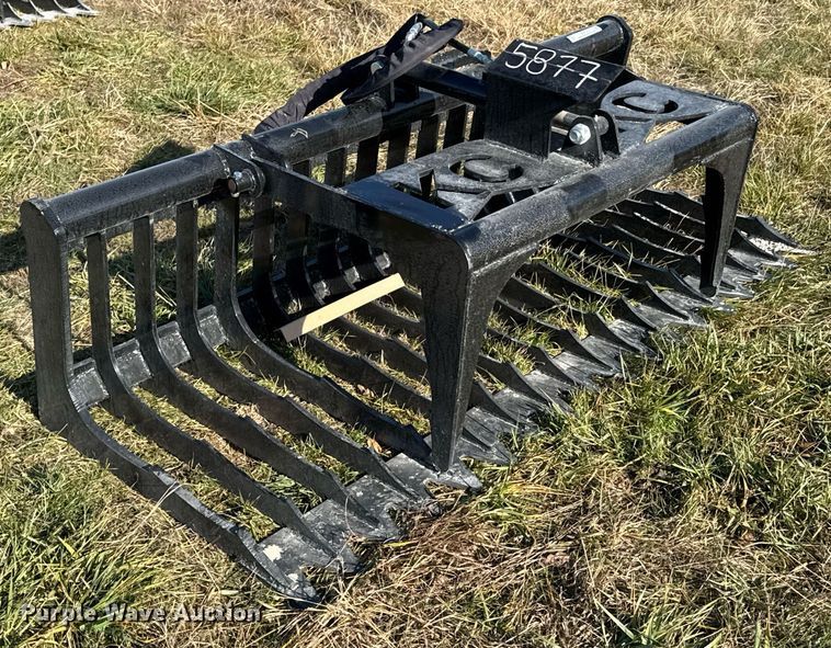 image for item DO0124 KC skid steer grapple bucket