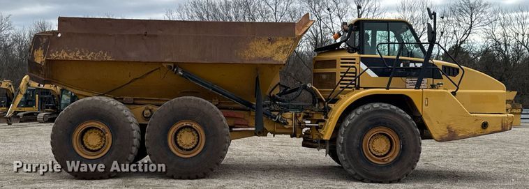 image for item DO0167 2008 Caterpillar 740 articulated haul truck