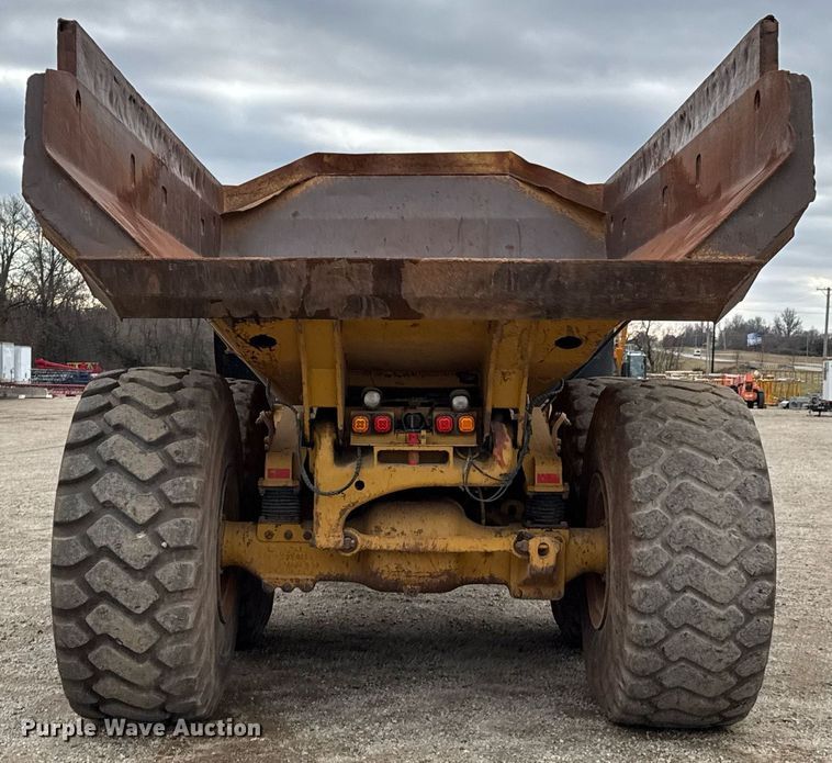 image for item DO0167 2008 Caterpillar 740 articulated haul truck