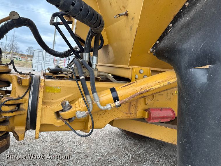 image for item DO0167 2008 Caterpillar 740 articulated haul truck