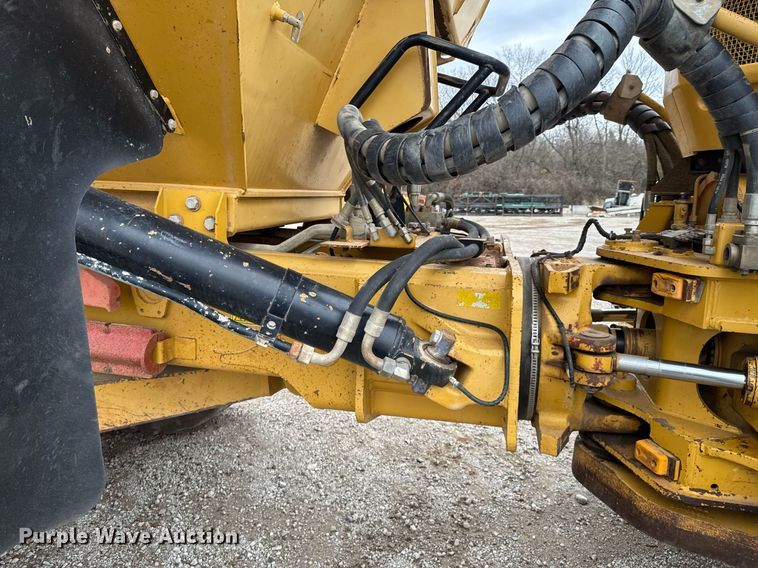 image for item DO0167 2008 Caterpillar 740 articulated haul truck