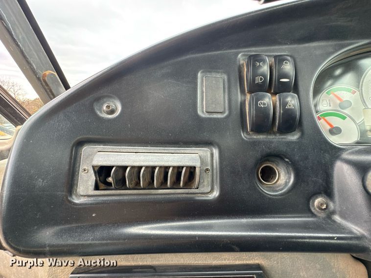 image for item DO0167 2008 Caterpillar 740 articulated haul truck