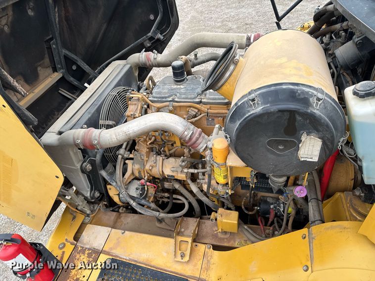 image for item DO0167 2008 Caterpillar 740 articulated haul truck