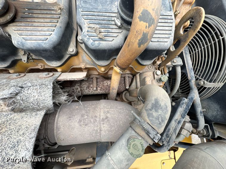 image for item DO0167 2008 Caterpillar 740 articulated haul truck