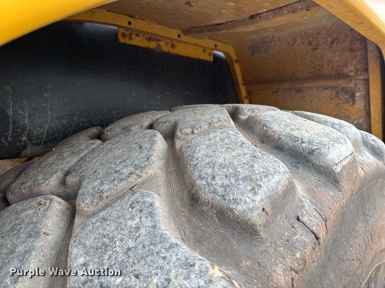 image for item DO0167 2008 Caterpillar 740 articulated haul truck