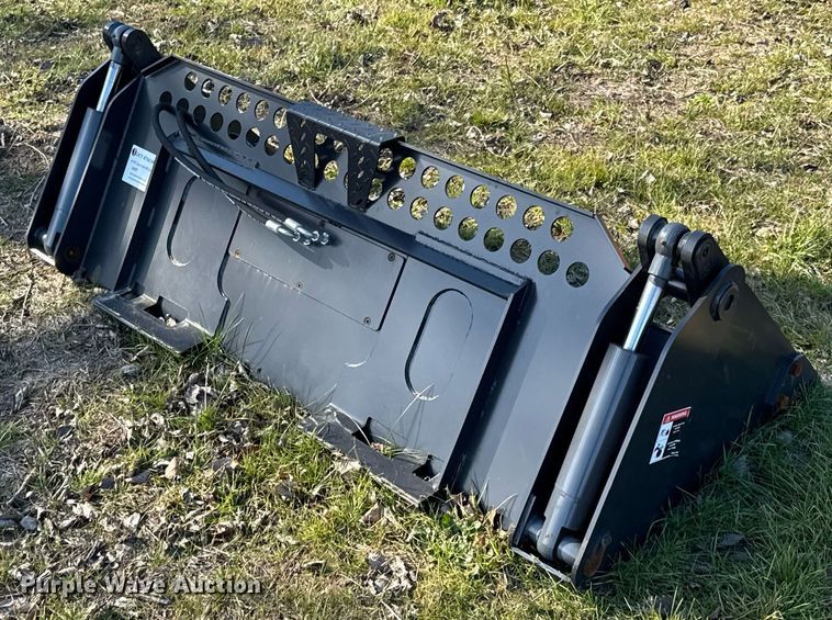 image for item DO0205 JCT Attachments skid steer bucket