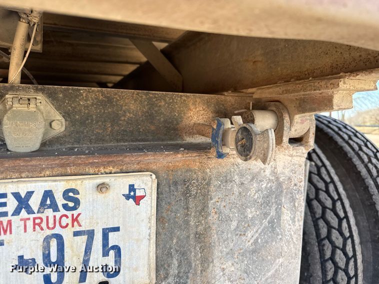 image for item DO2587 1997 Western Star 4964FX dump truck