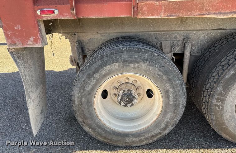 image for item DO2587 1997 Western Star 4964FX dump truck