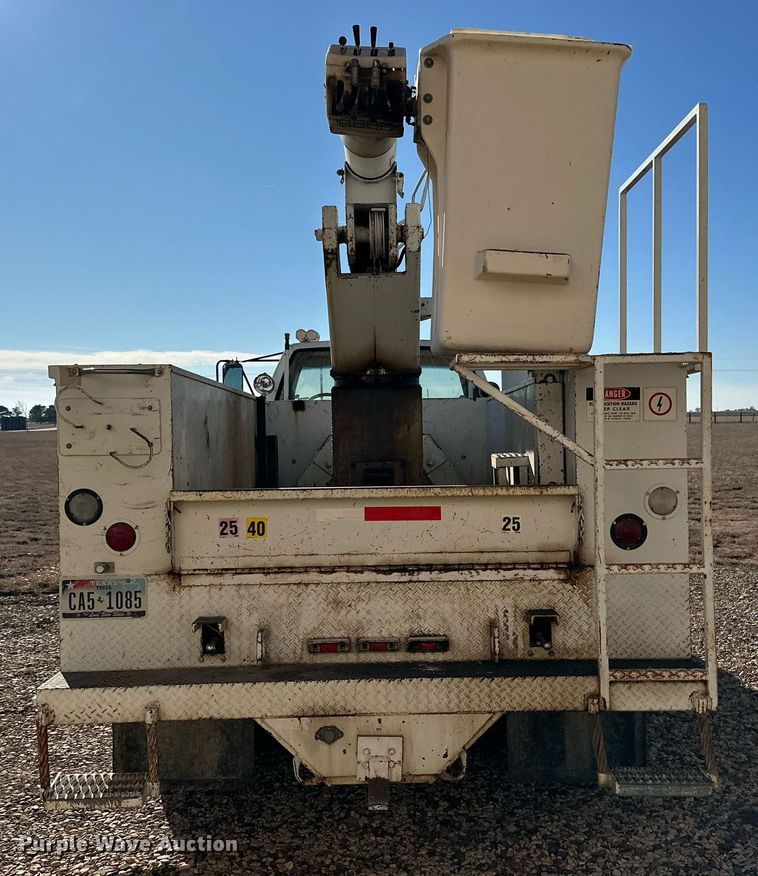 image for item DP6100 1991 Chevrolet Kodiak C6500 bucket truck