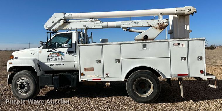 image for item DP6100 1991 Chevrolet Kodiak C6500 bucket truck