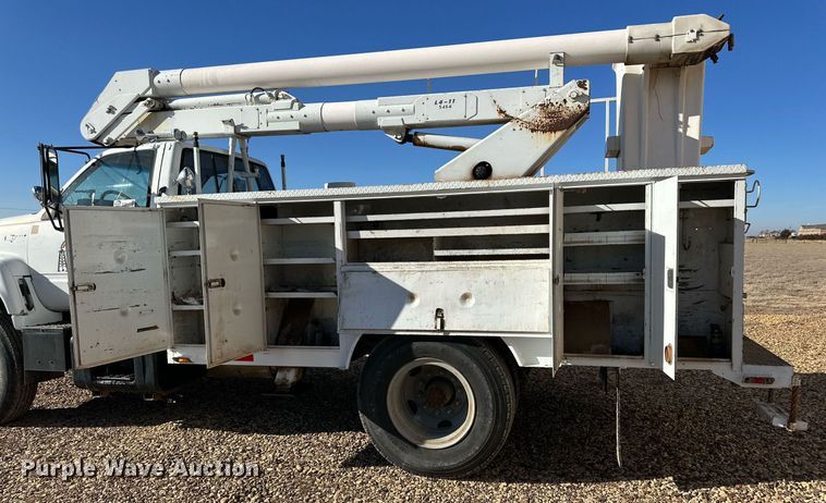 image for item DP6100 1991 Chevrolet Kodiak C6500 bucket truck