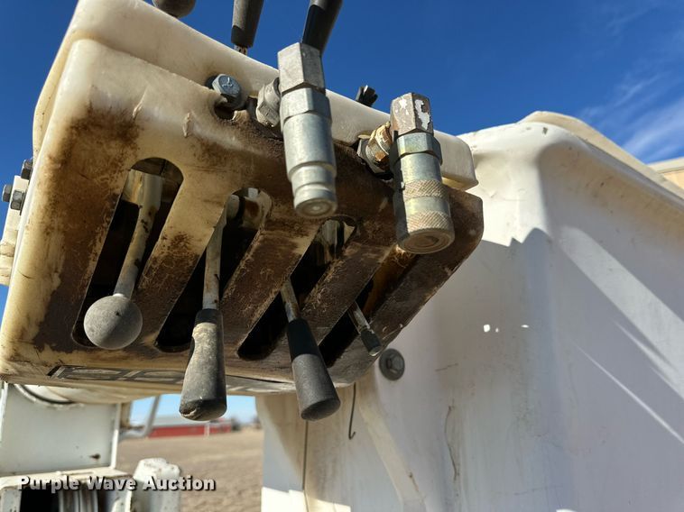 image for item DP6100 1991 Chevrolet Kodiak C6500 bucket truck