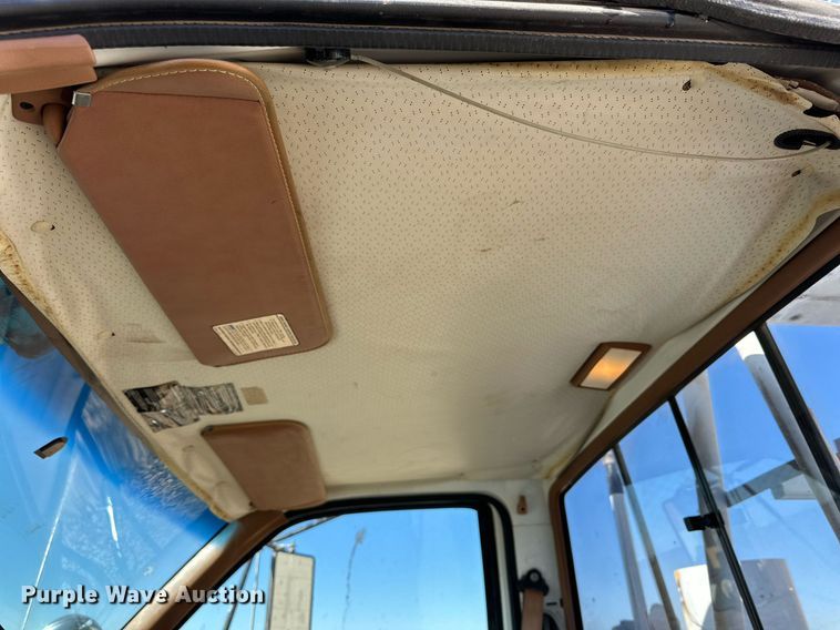 image for item DP6100 1991 Chevrolet Kodiak C6500 bucket truck