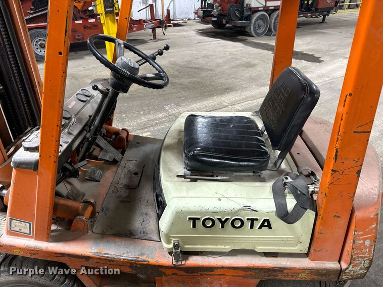 image for item DP6823 Toyota 42-4FG15 forklift