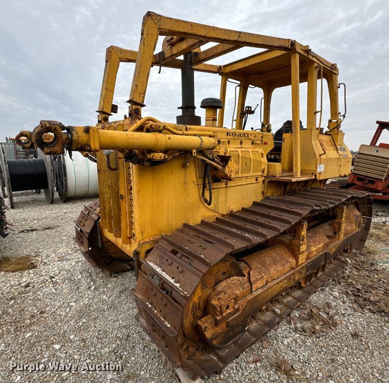 image for item DP6824 Komatsu D65P-8 dozer