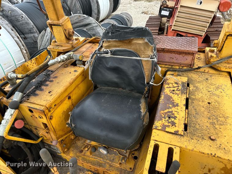 image for item DP6824 Komatsu D65P-8 dozer
