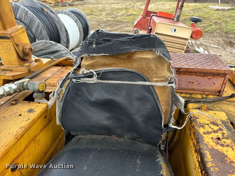 image for item DP6824 Komatsu D65P-8 dozer