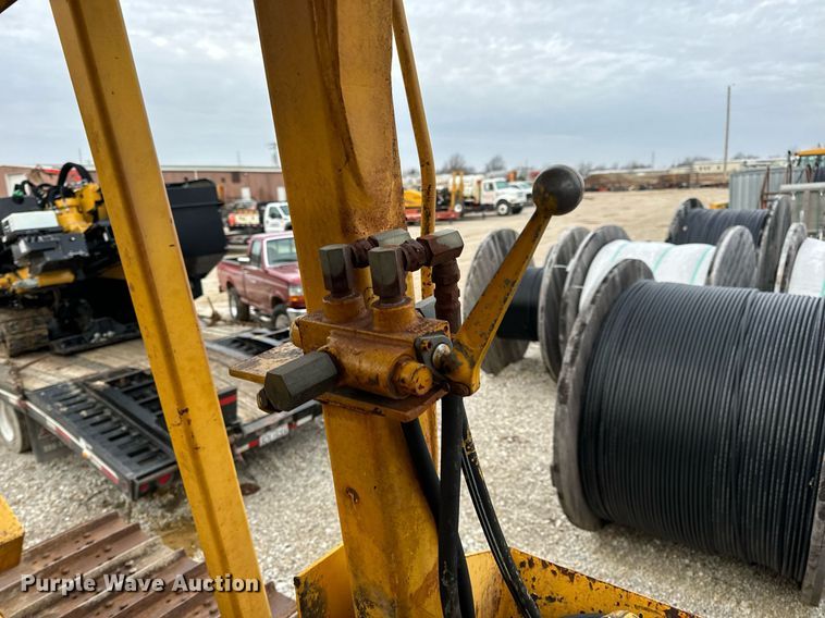 image for item DP6824 Komatsu D65P-8 dozer