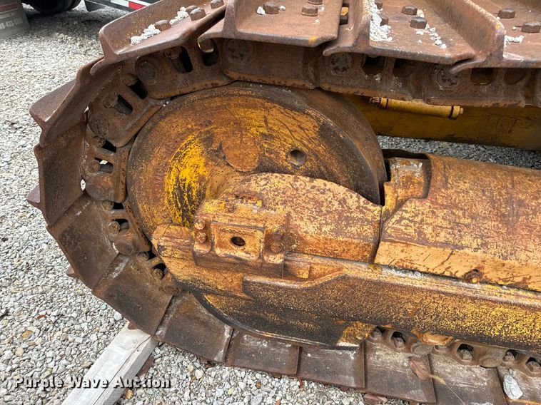 image for item DP6824 Komatsu D65P-8 dozer