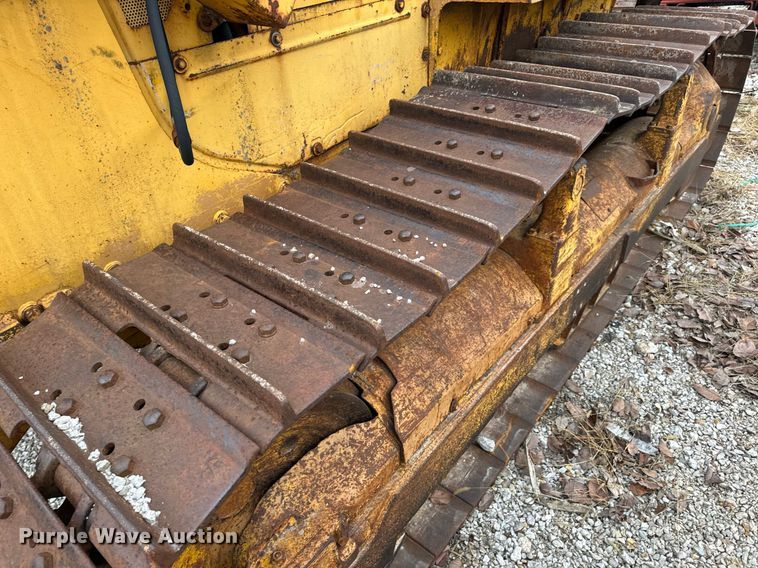image for item DP6824 Komatsu D65P-8 dozer