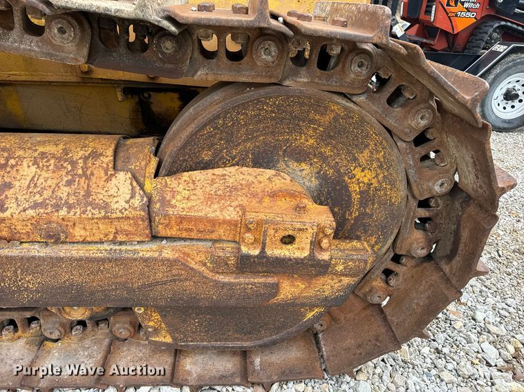 image for item DP6824 Komatsu D65P-8 dozer