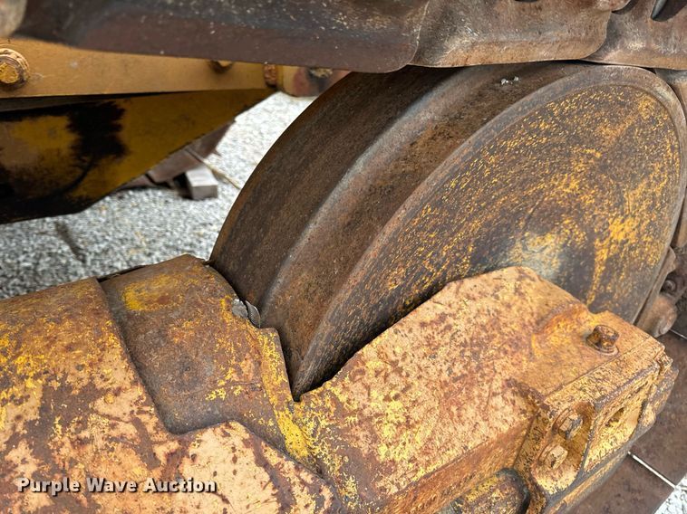 image for item DP6824 Komatsu D65P-8 dozer