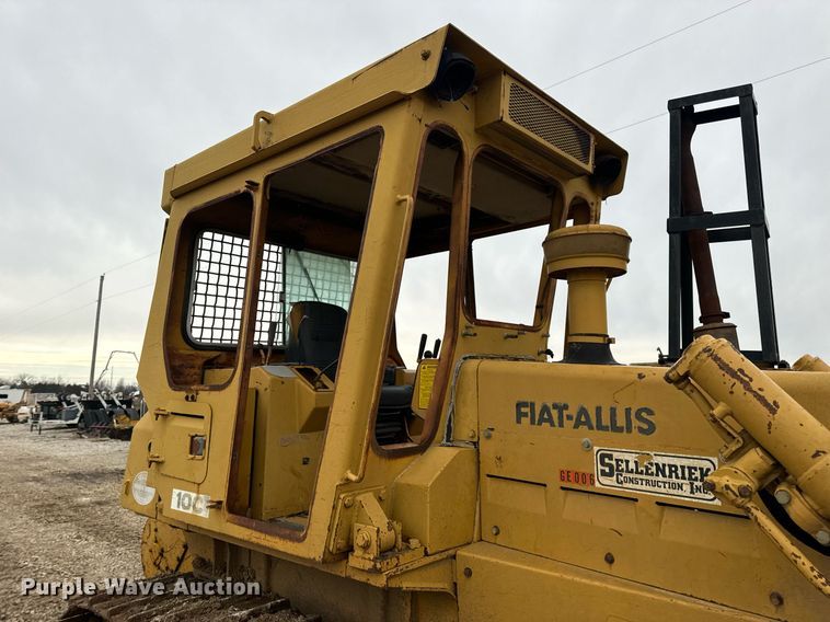 image for item DP6826 1982 Fiat-Allis 10-C dozer