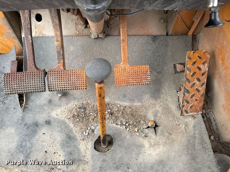 image for item DP6827 1978 Case 580C backhoe