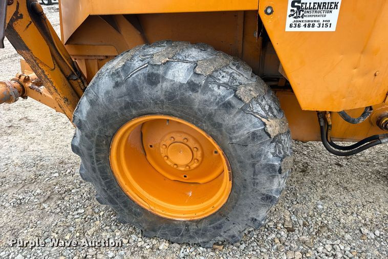 image for item DP6827 1978 Case 580C backhoe