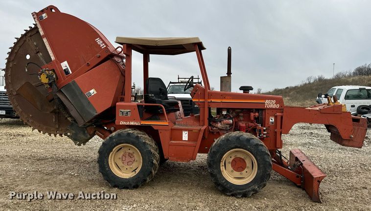 image for item DP6828 2000 Ditch Witch 8020T rock saw