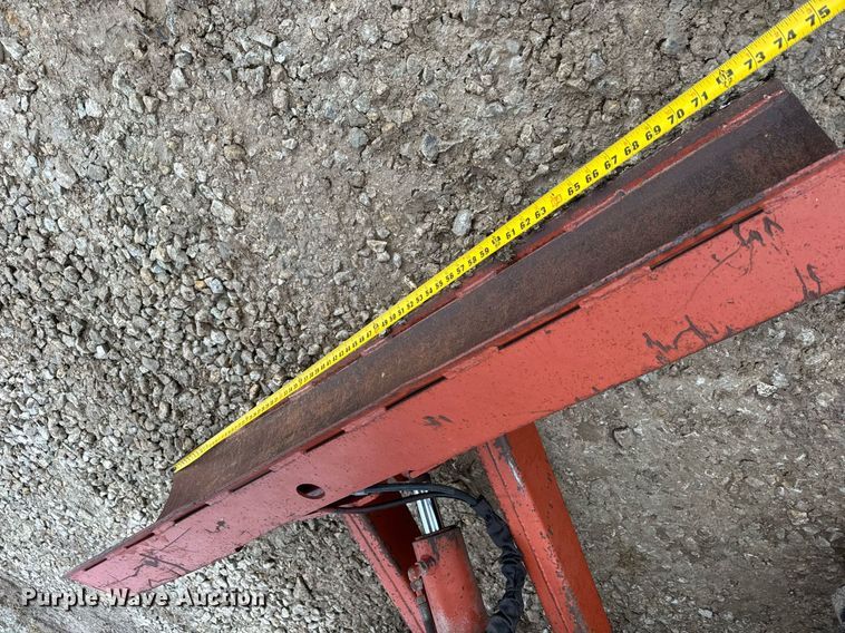 image for item DP6828 2000 Ditch Witch 8020T rock saw